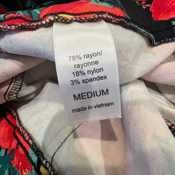 Maurices Floral Coastal Midi Skirt Size Medium - Picture 8 of 10